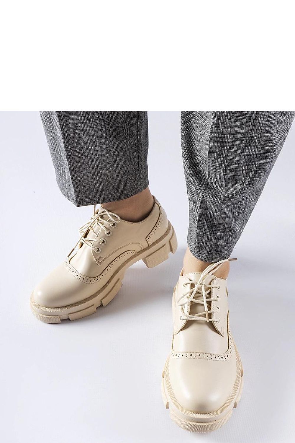 Beżowe wiązane półbuty Piazzetta - Solea