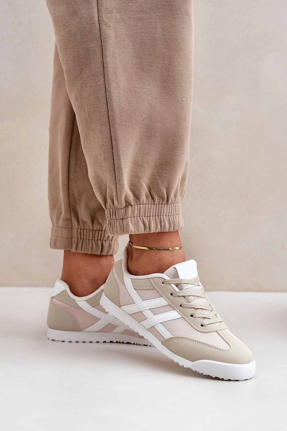 Trampki Model Eezore 9153 Beige - Step in style