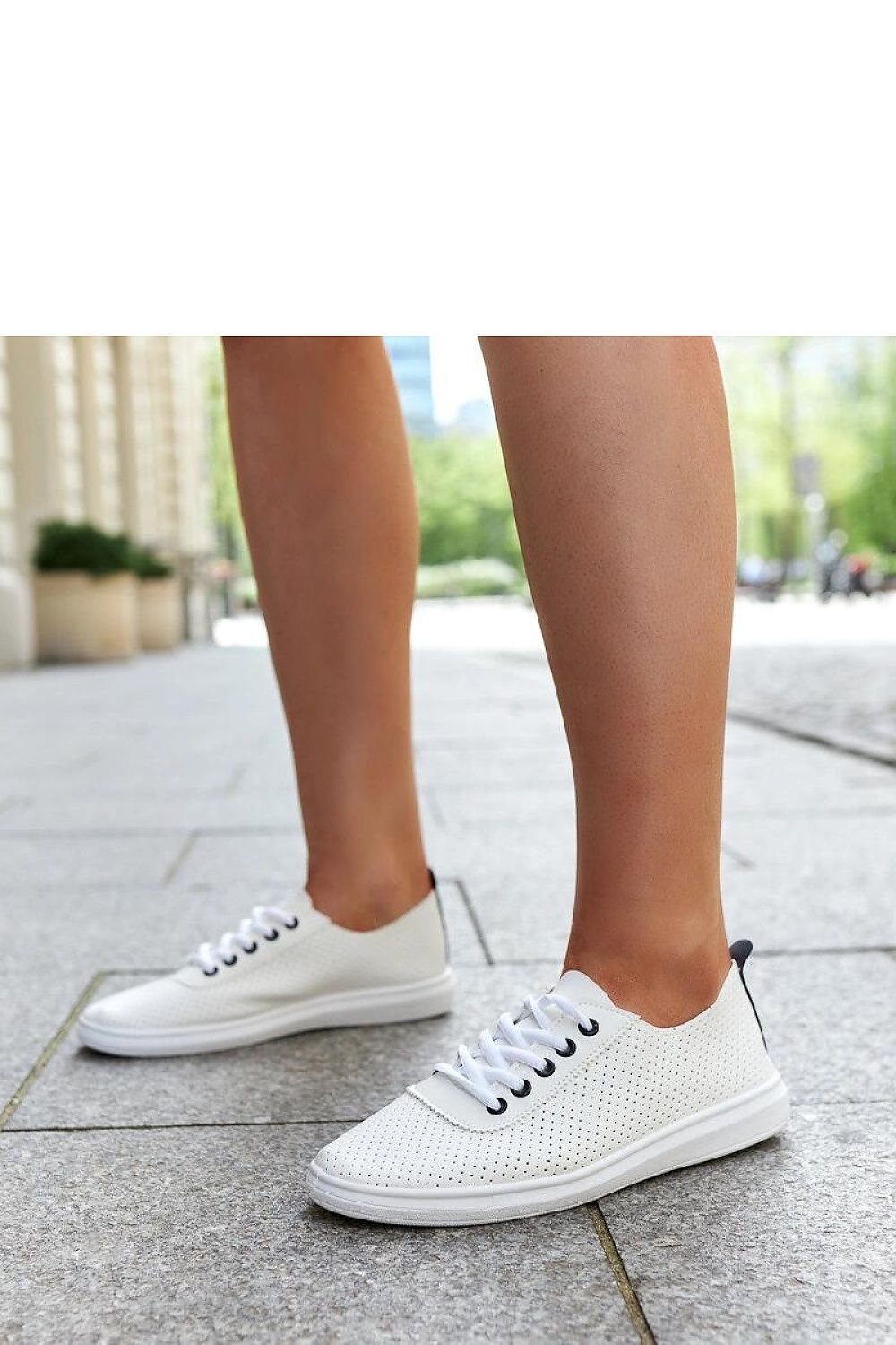 Białe ażurowe tenisówki Katinka - Solea