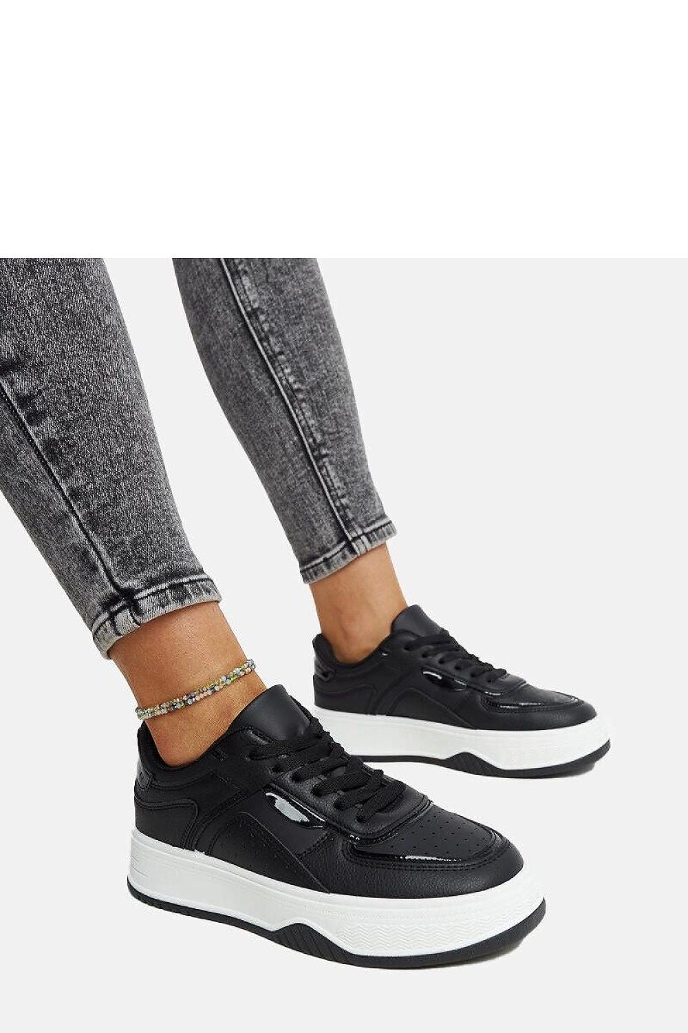 Czarne sneakersy na grubszej podeszwie Intisa - Solea