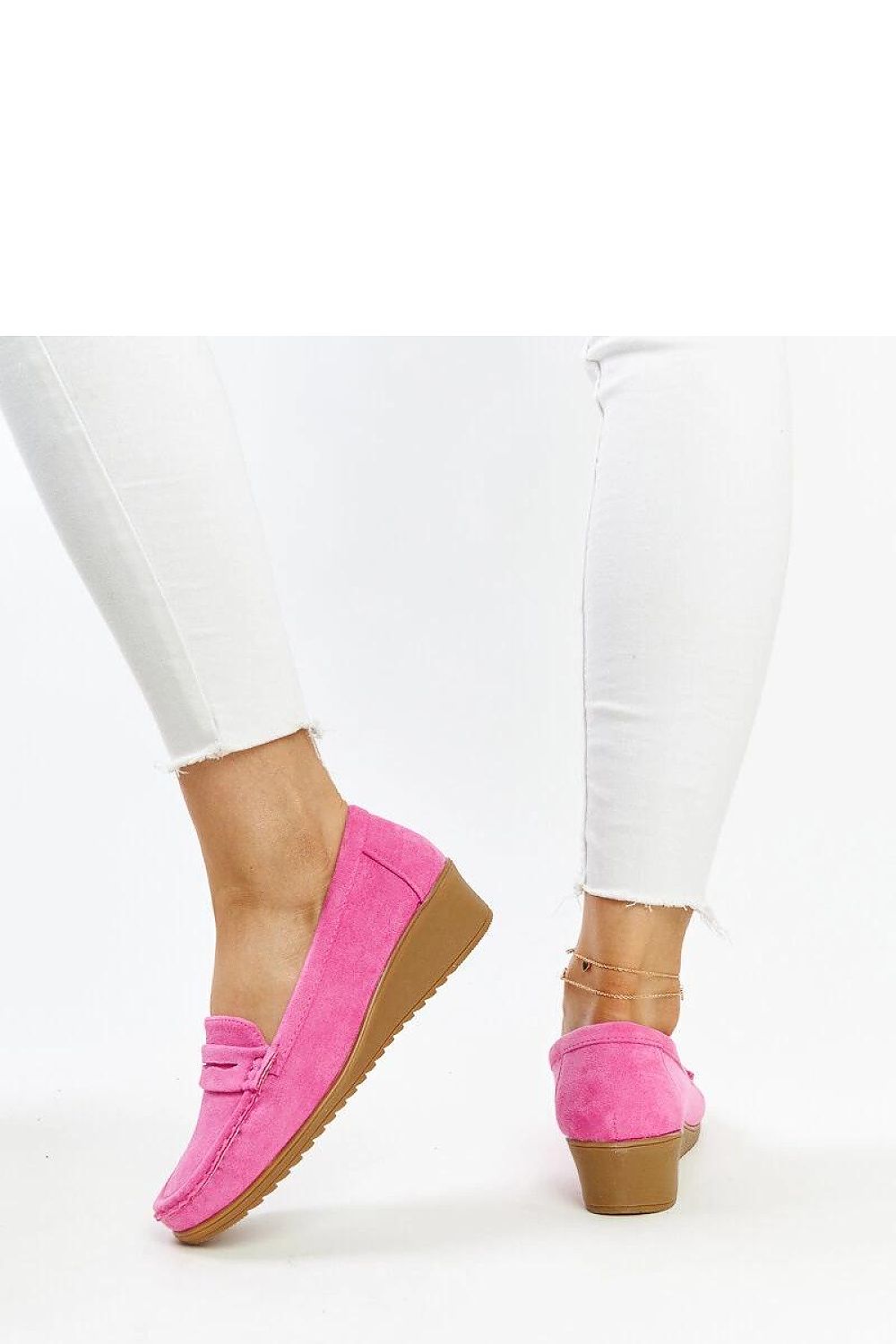 Ciemnoróżowe zamszowe mokasyny na koturnie Sakena - Solea