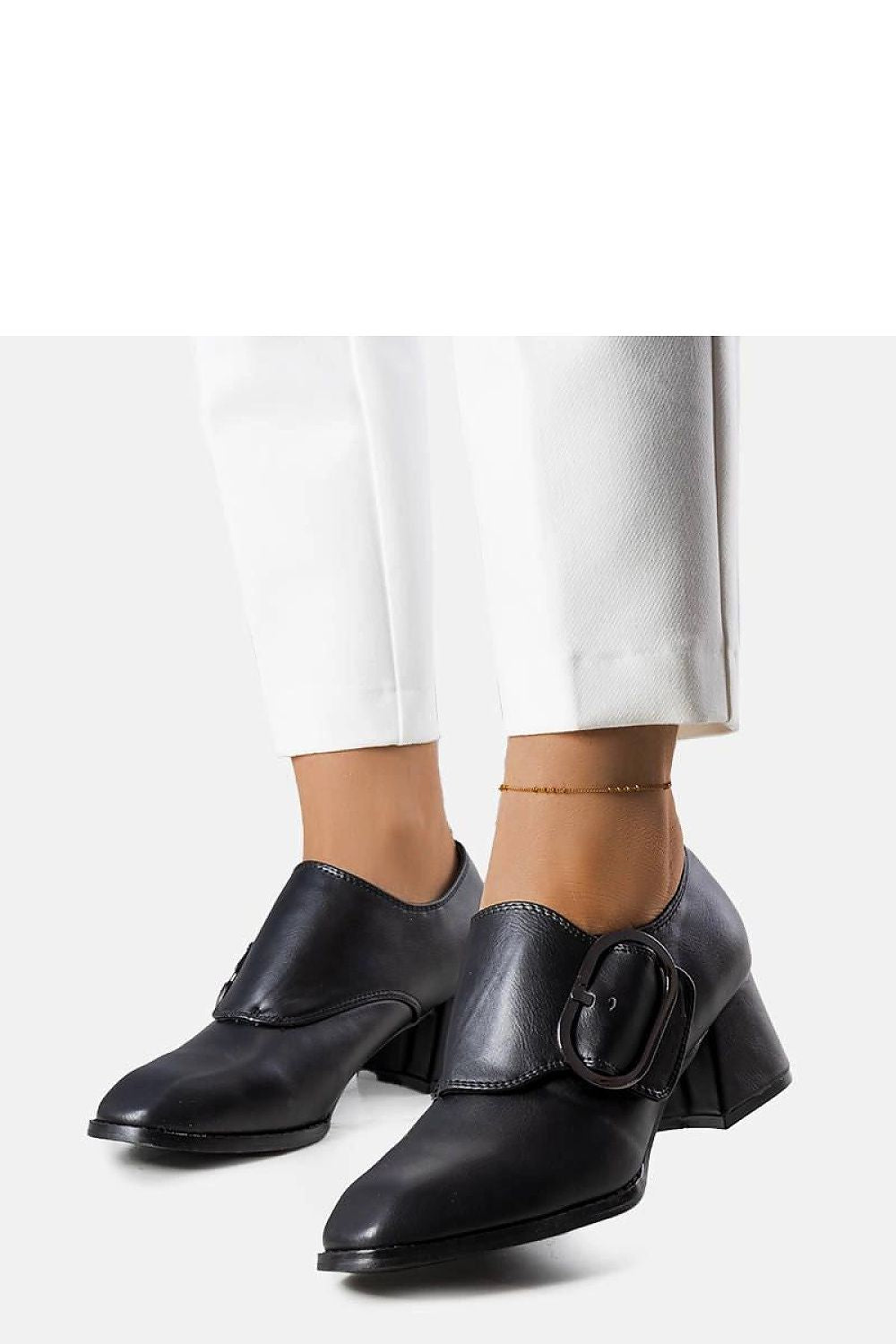 Czarne czółenka na słupku Ailani - Solea