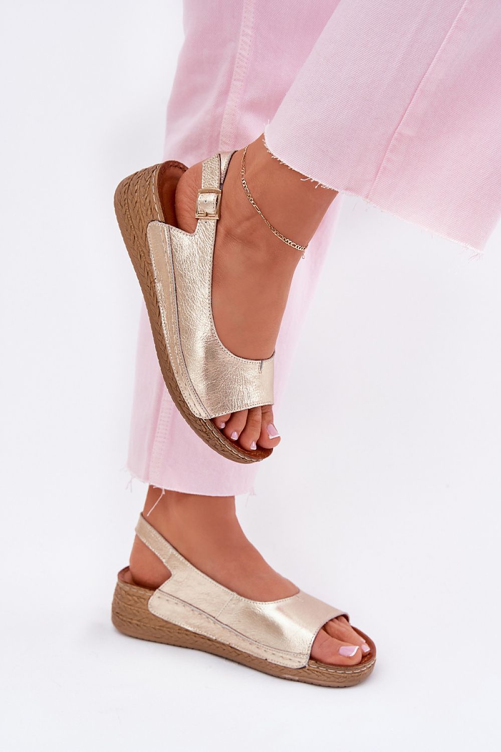 Sandały Model Maciejka L7069 -25 Gold - Step in style