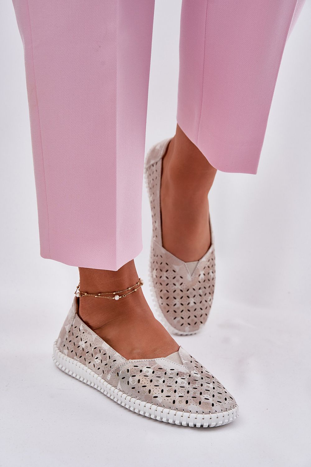 Półbuty Model Chulieta 25PB18-8442 Gold/Grey - Step in style