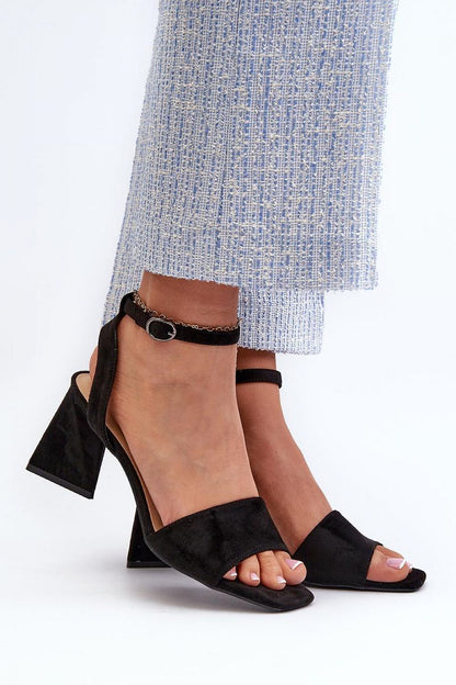  Sandały Model Upttima 17328 Black - Step in style 