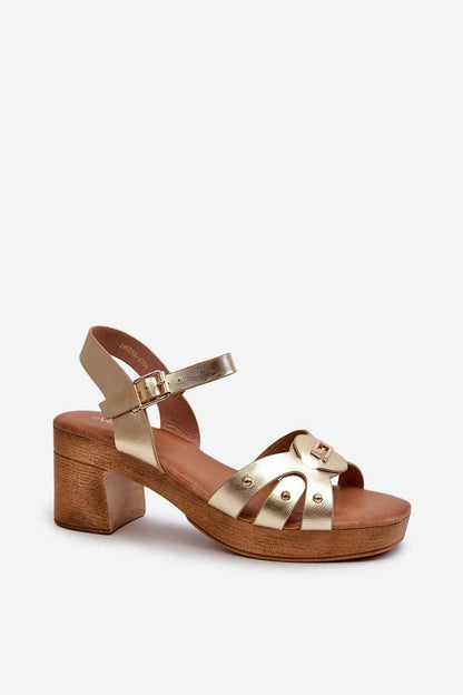  Sandały Model Assames 24SD98-6758 Gold - Step in style 