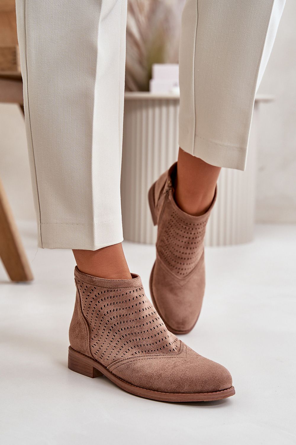   Botki Model S.Barski HY42-076 Brown - Step in style 