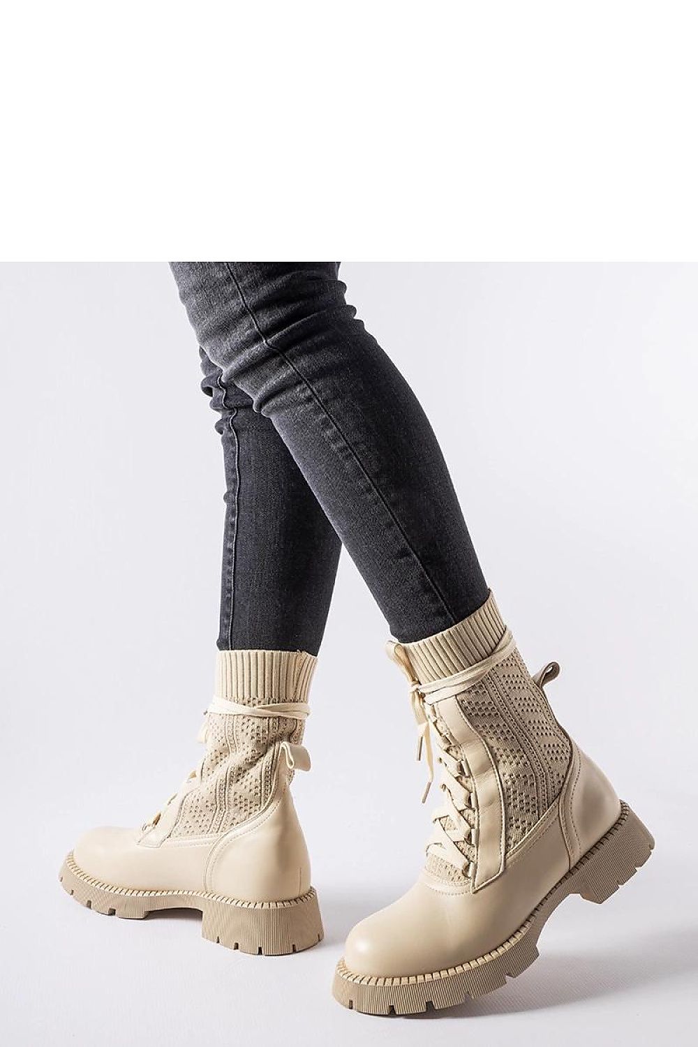   Beżowe ażurowe skarpetowe botki Portico - Solea 