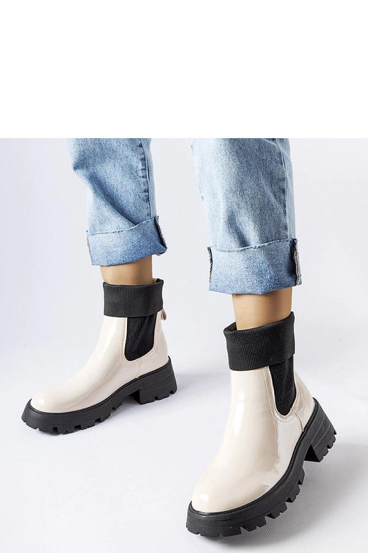   Beżowe wsuwane botki workery Breolungi - Solea 