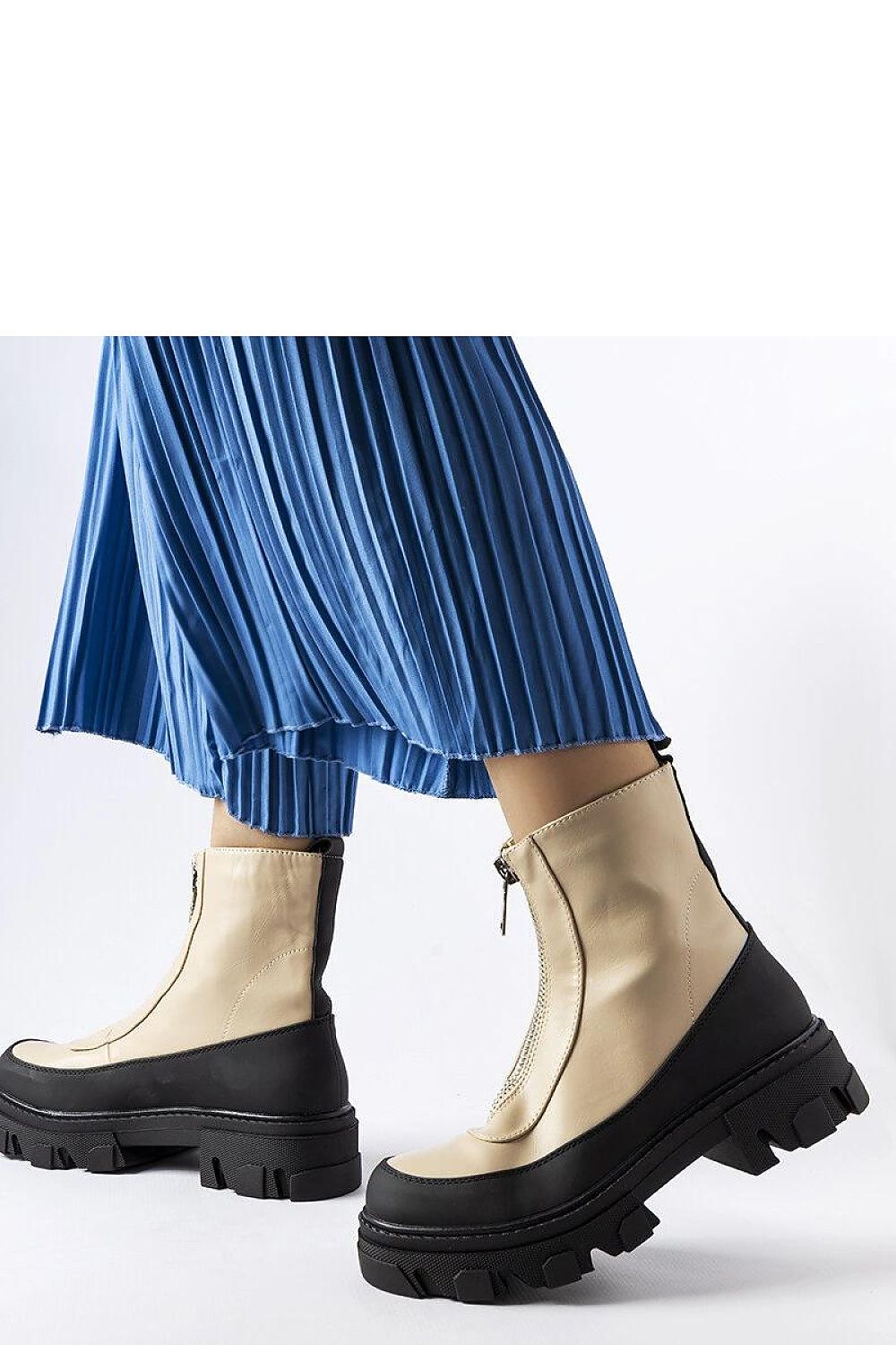   Beżowe masywne botki na zamek Morley - Solea 