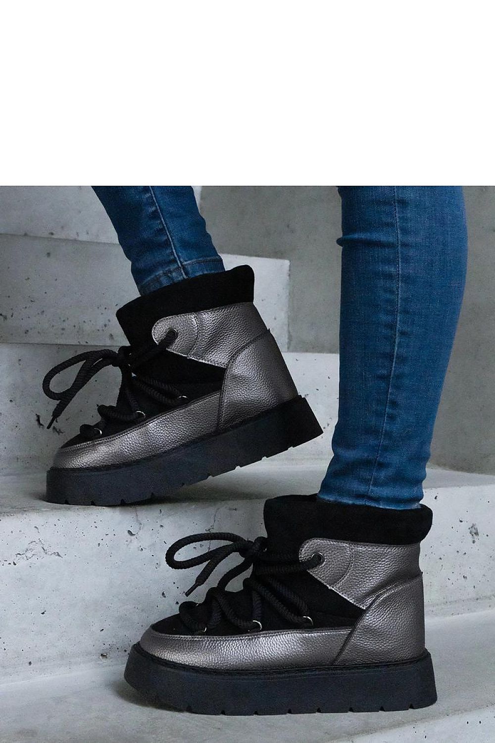   Czarne śniegowce na platformie ocieplane futerkiem Sapphi - Solea 