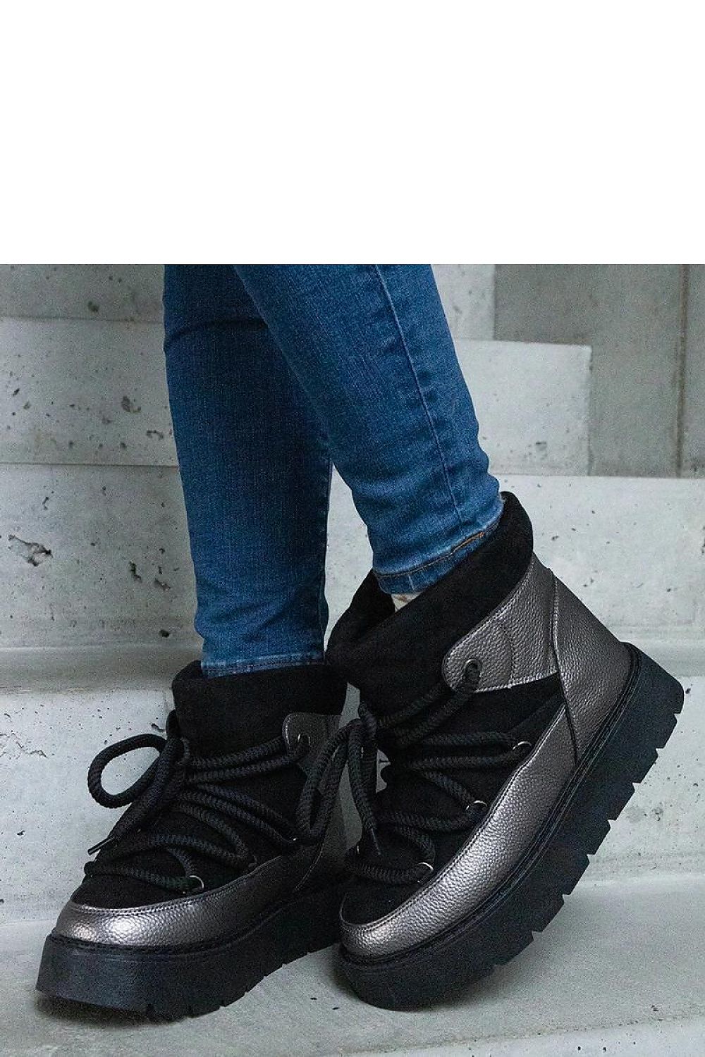   Czarne śniegowce na platformie ocieplane futerkiem Sapphi - Solea 