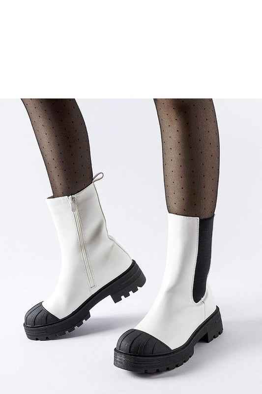   Białe klasyczne ocieplane botki sztyblety Porcigatone - Solea 