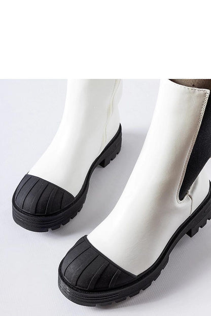   Białe klasyczne ocieplane botki sztyblety Porcigatone - Solea 