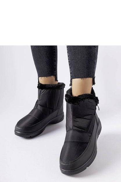   Czarne ocieplane śniegowce z suwakiem Judithe - Solea 