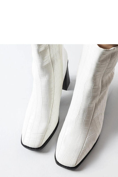   Białe botki z imitacją skóry krokodyla Belluci - Solea 