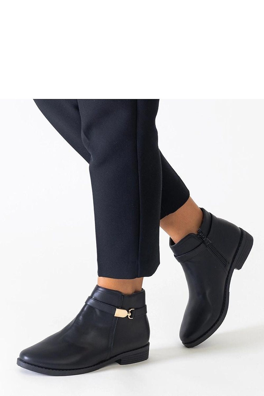   Czarne botki ze złotymi wstawkami eko-skóra Casetra - Solea 