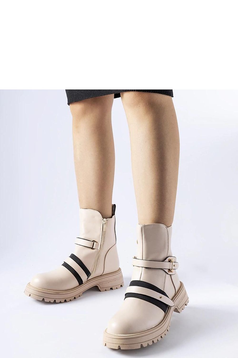   Beżowe ocieplane botki Laderoute - Solea 