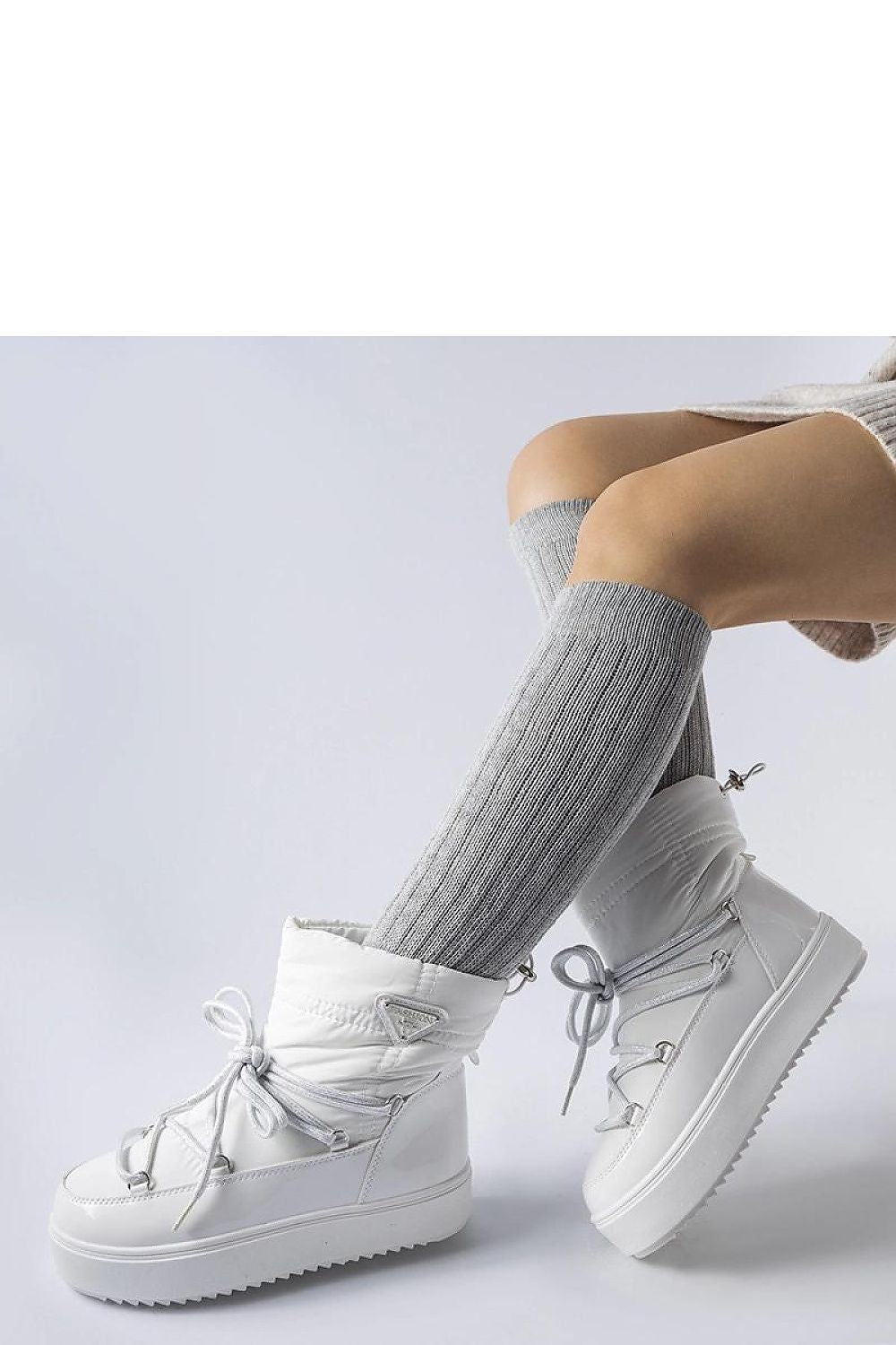   Białe ocieplane śniegowce z gumką Oslavia - Solea 