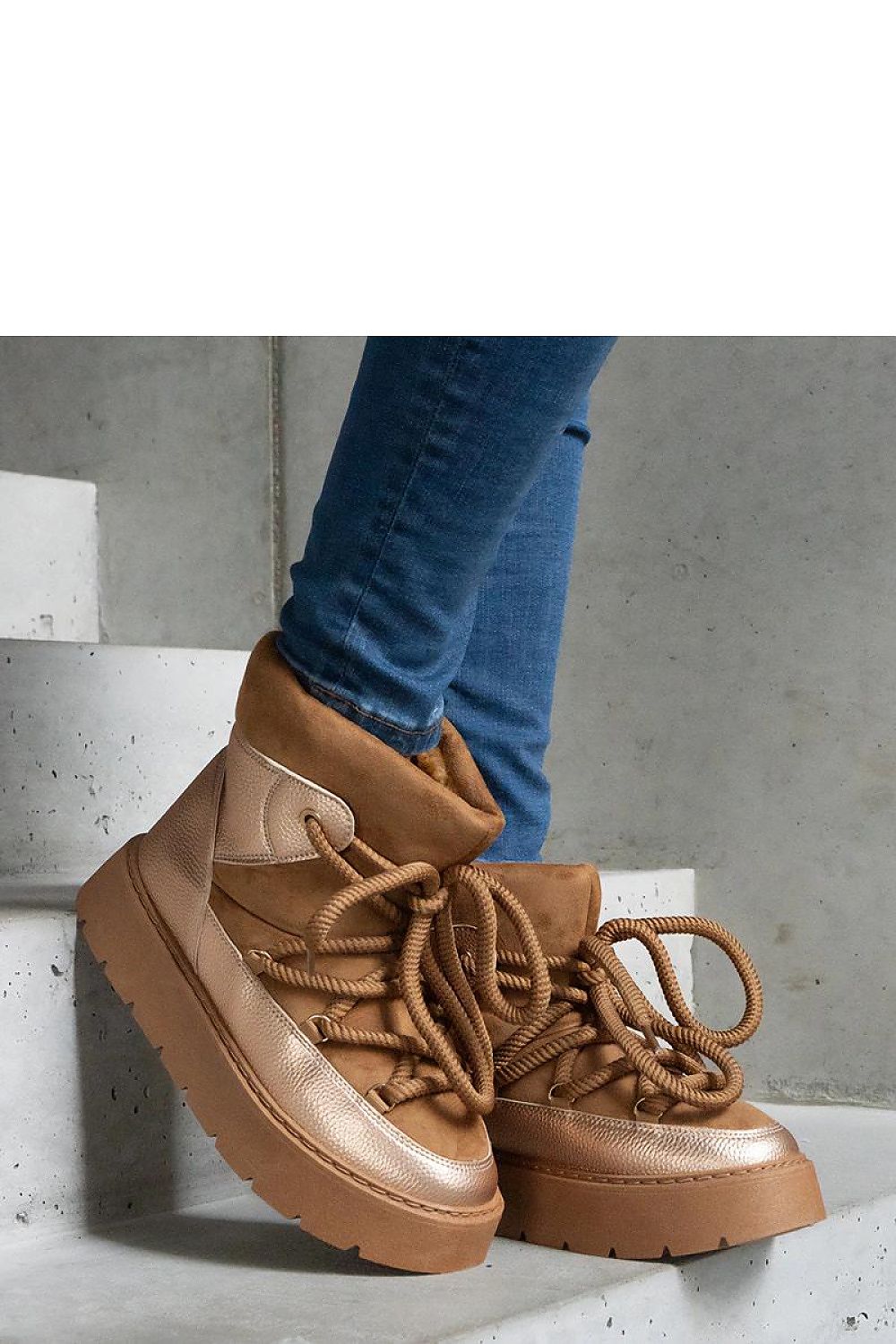   Brązowe śniegowce na platformie ocieplane futerkiem Sapphi - Solea 