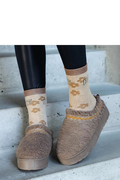   Brązowe śniegowce na platformie z niską cholewką i haftowanym wzorem Greene - Solea 