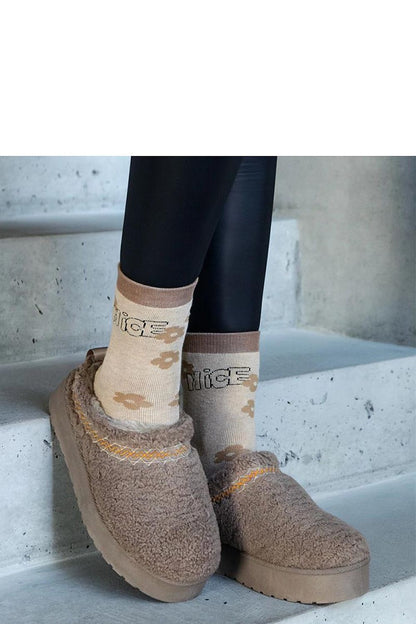   Brązowe śniegowce na platformie z niską cholewką i haftowanym wzorem Greene - Solea 