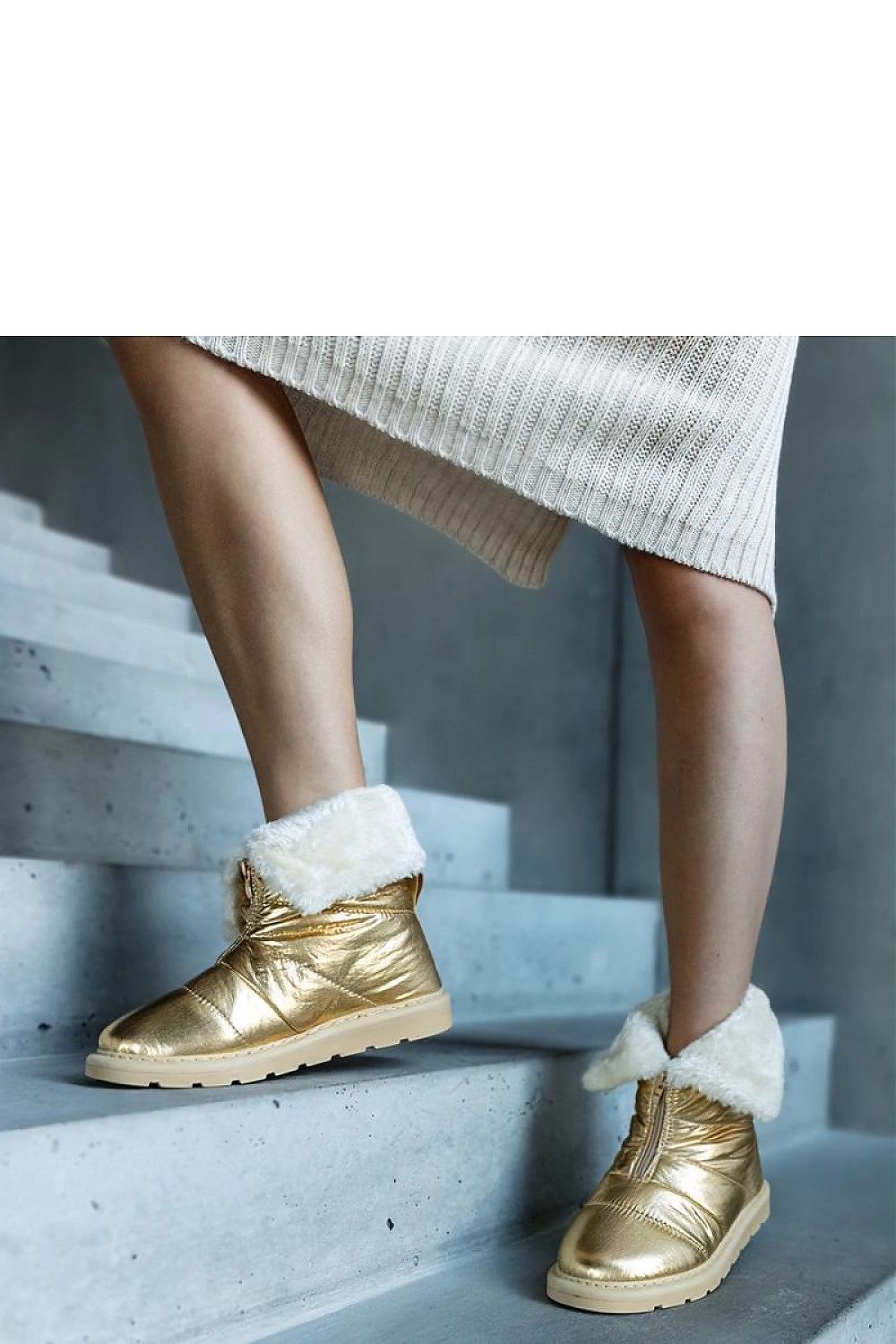   Złote ocieplane śniegowce z kołnierzem Edidda - Solea 