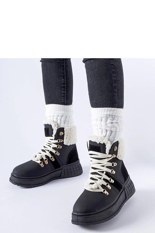   Czarne workery na masywnej platformie Rodrigo - Solea 