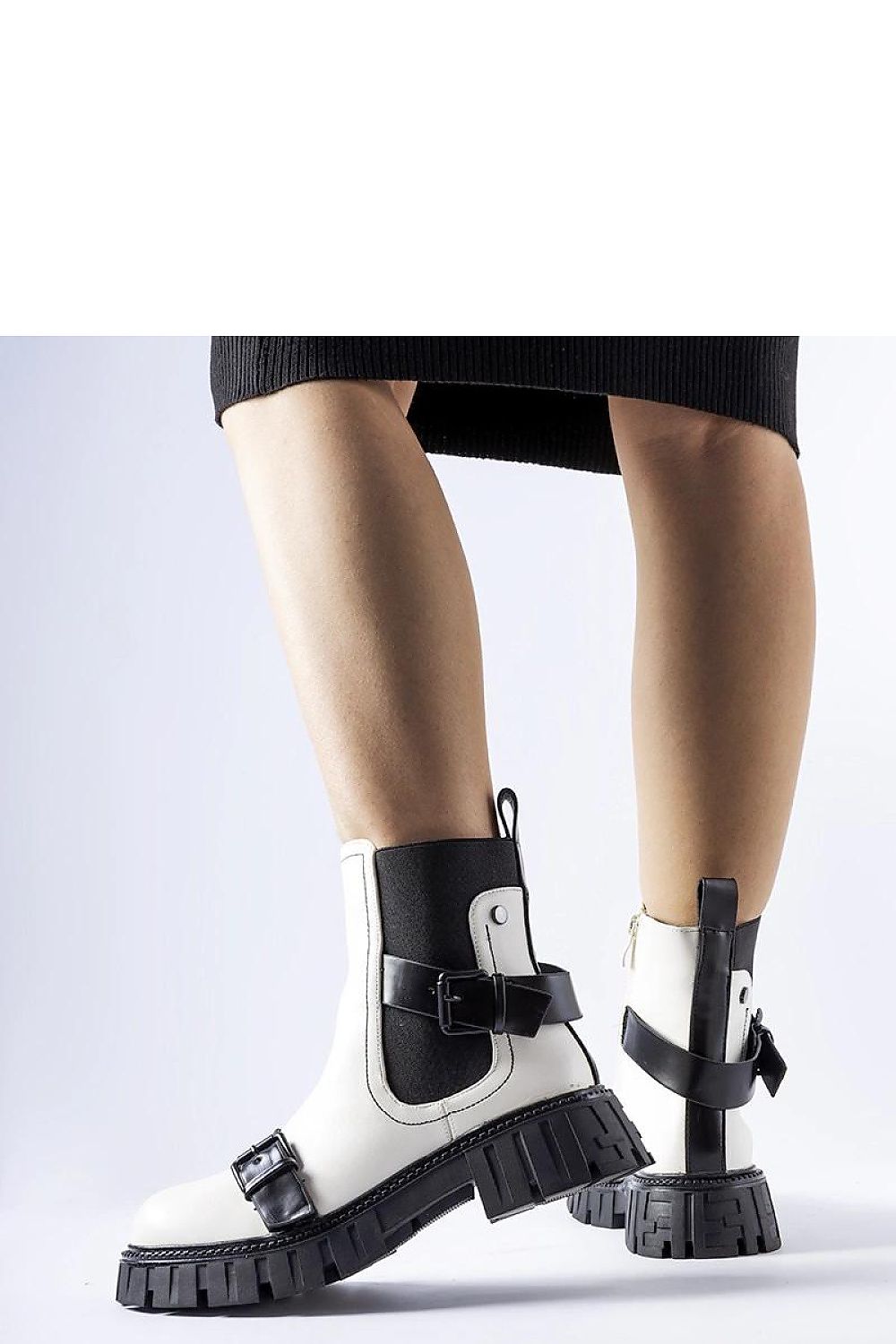   Białe botki na masywnej podeszwie Fontarine - Solea 