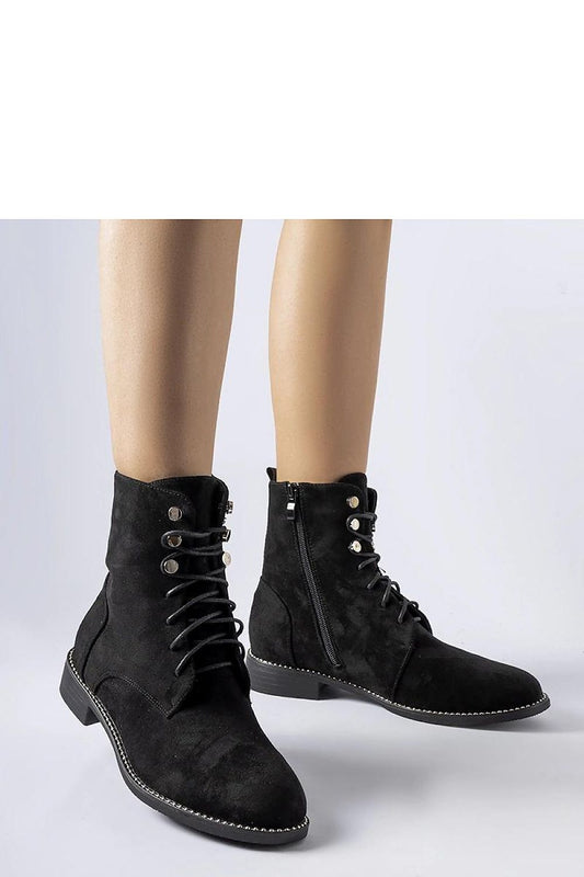   Czarne ocieplane botki z eko-zamszu Carpanzano - Solea 