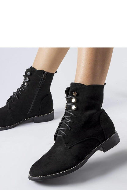   Czarne ocieplane botki z eko-zamszu Carpanzano - Solea 