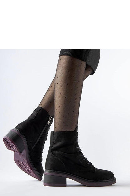   Czarne klasyczne botki z fioletową podeszwą Teo - Solea 