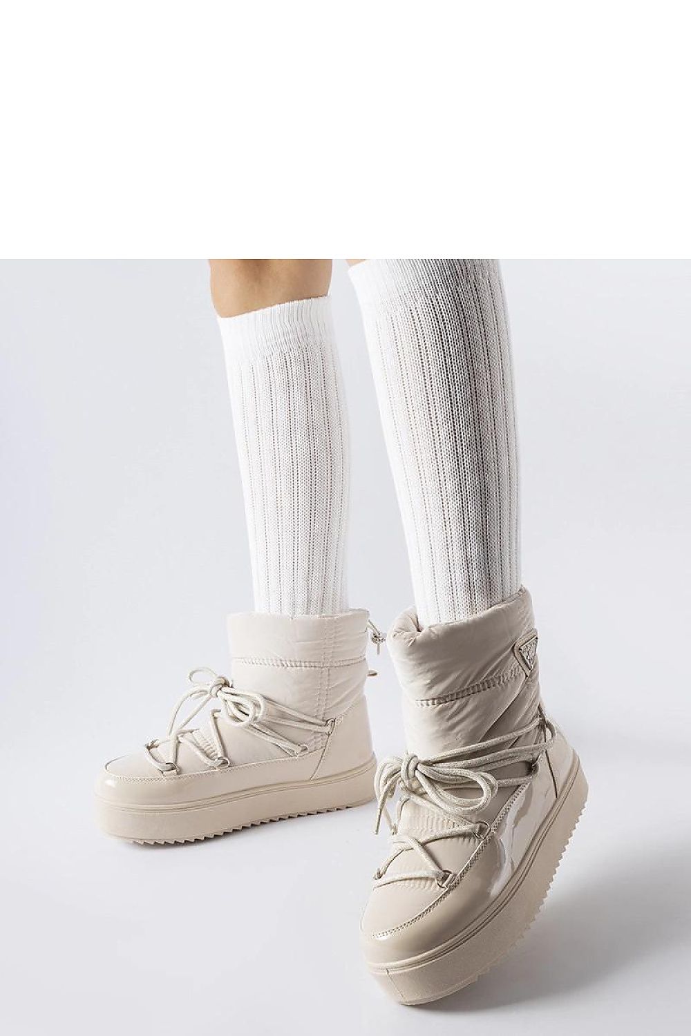   Beżowe ocieplane śniegowce z gumką Oslavia - Solea 