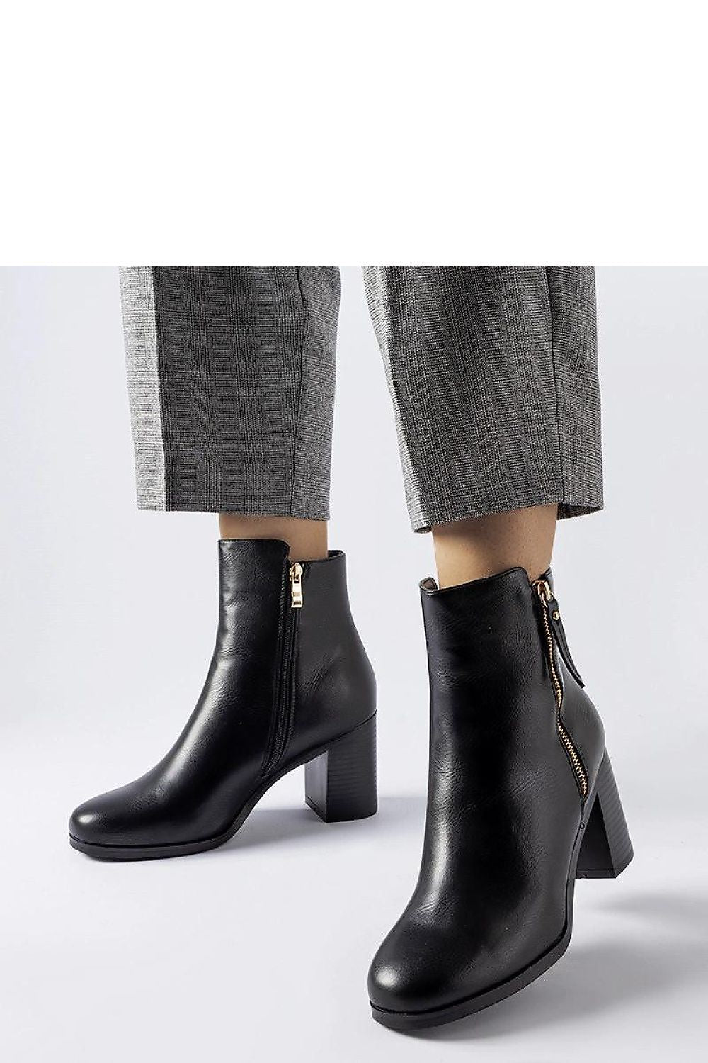   Czarne ocieplane klasyczne botki Edilio - Solea 