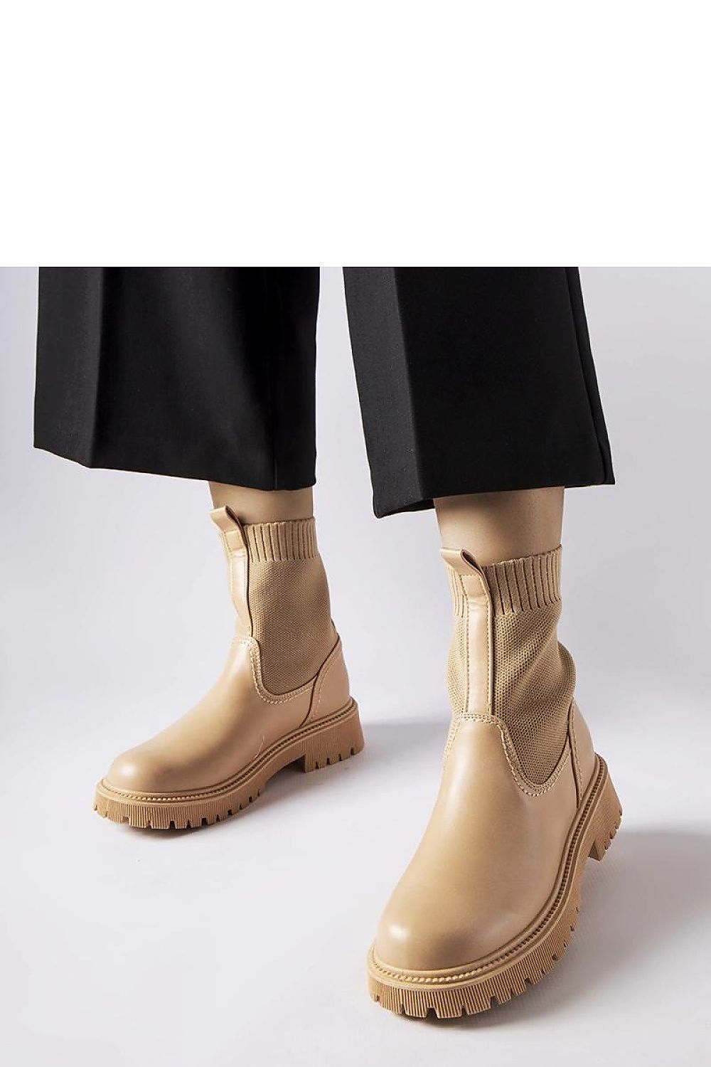   Beżowe botki eko-zamsz Big Star MM274542 - Solea 