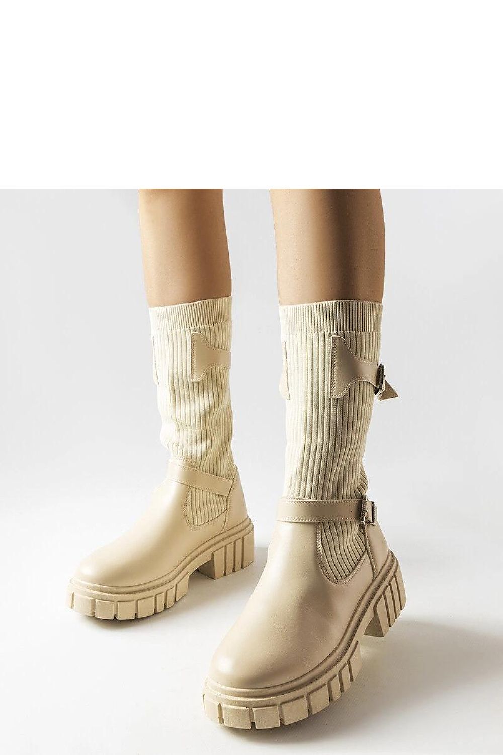   Beżowe stylowe kozaki z elastyczną cholewką Ida - Solea 