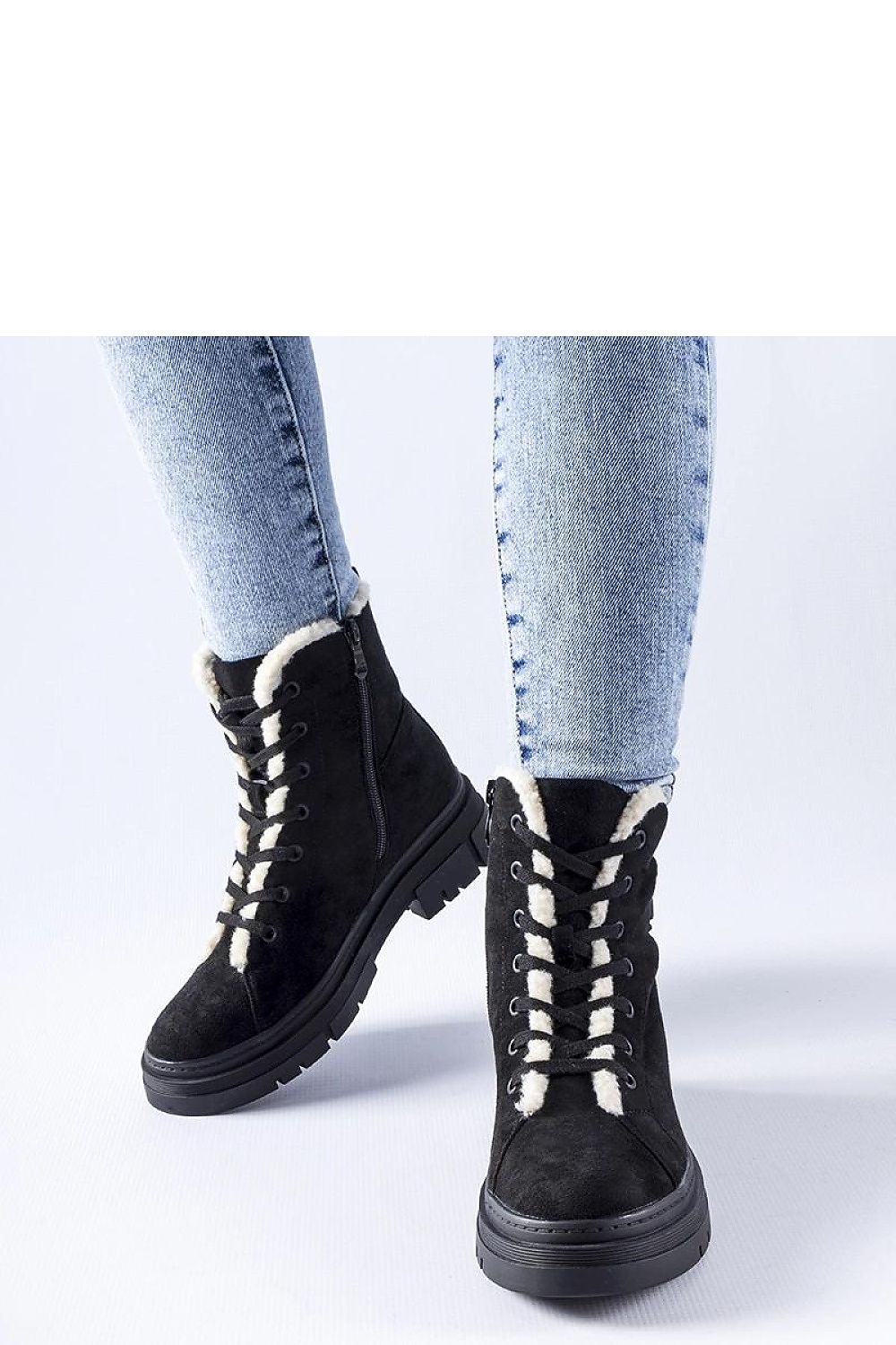   Czarne botki ocieplane z eko-zamszu Pompei - Solea 