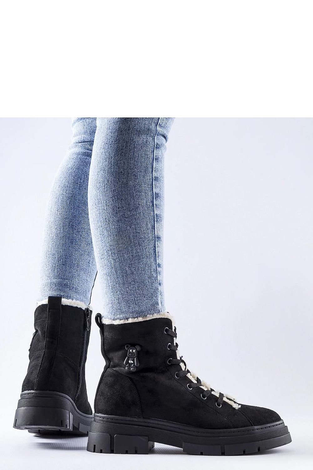   Czarne botki ocieplane z eko-zamszu Pompei - Solea 