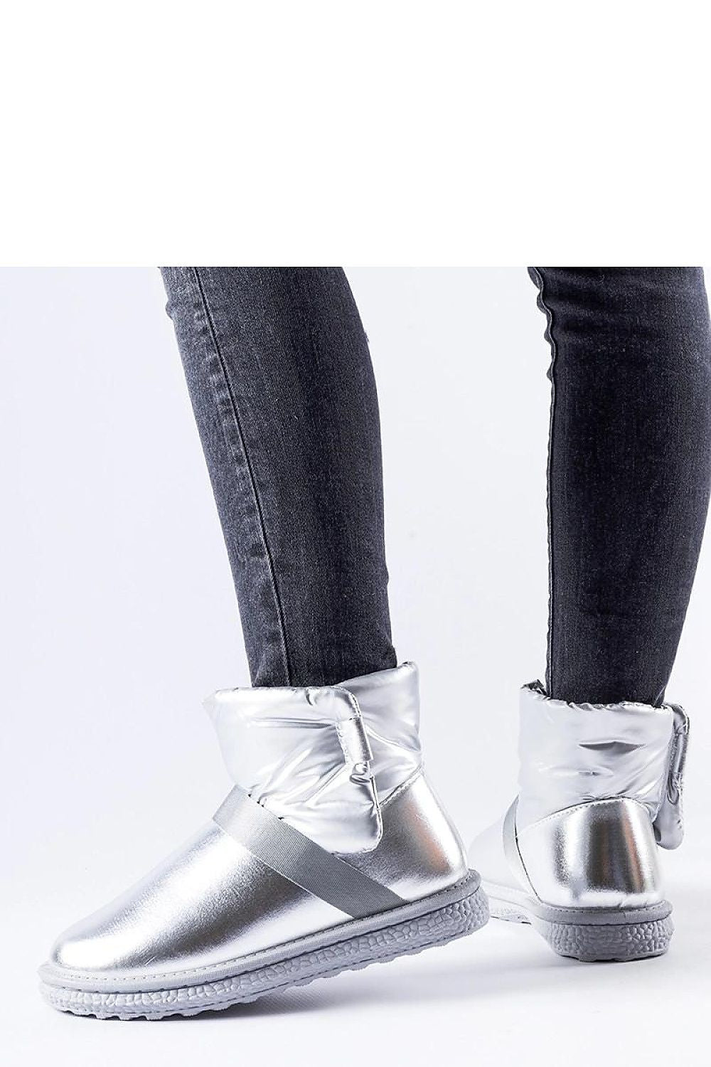   Srebrne połyskujące krótkie śniegowce Delaune - Solea 