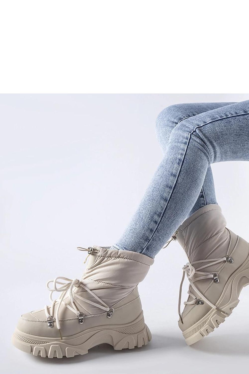   Beżowe ocieplane śniegowce Aubine - Solea 