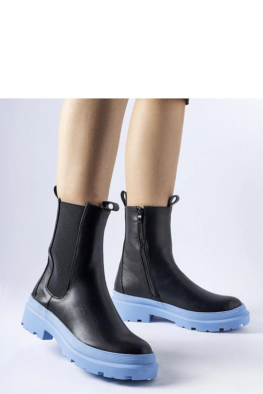   Czarne buty na niebieskiej podeszwie Georgette - Solea 