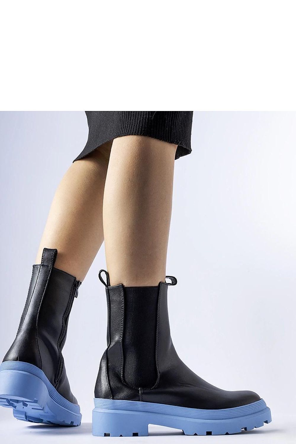   Czarne buty na niebieskiej podeszwie Georgette - Solea 