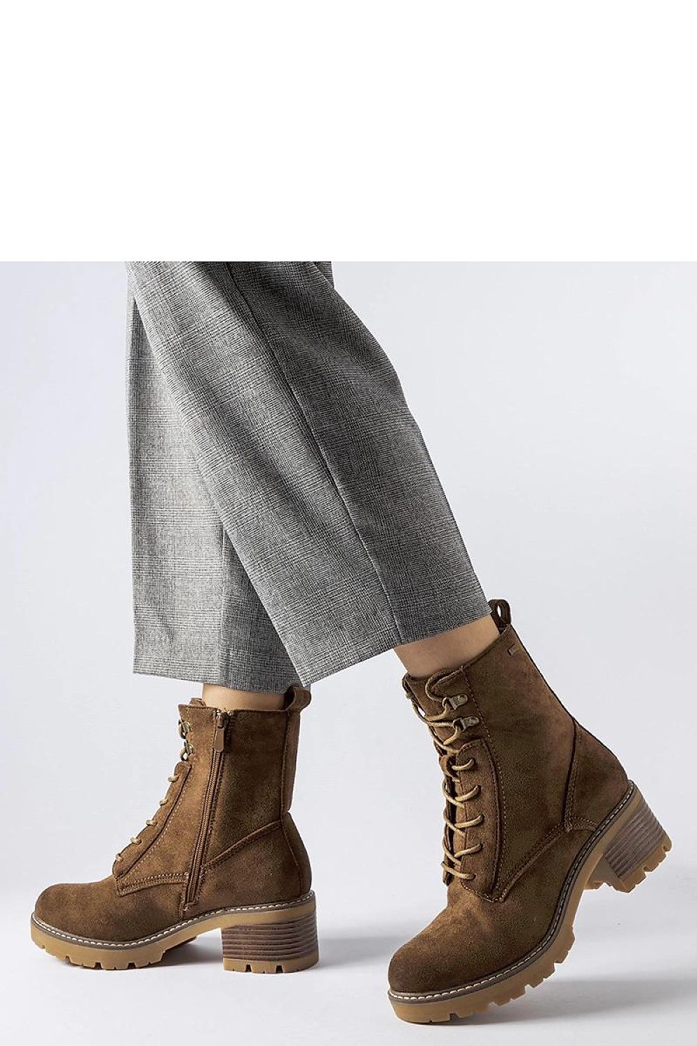   Brązowe wiązane botki na klocku Clementina - Solea 