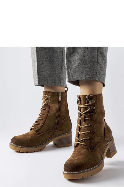   Brązowe wiązane botki na klocku Clementina - Solea 