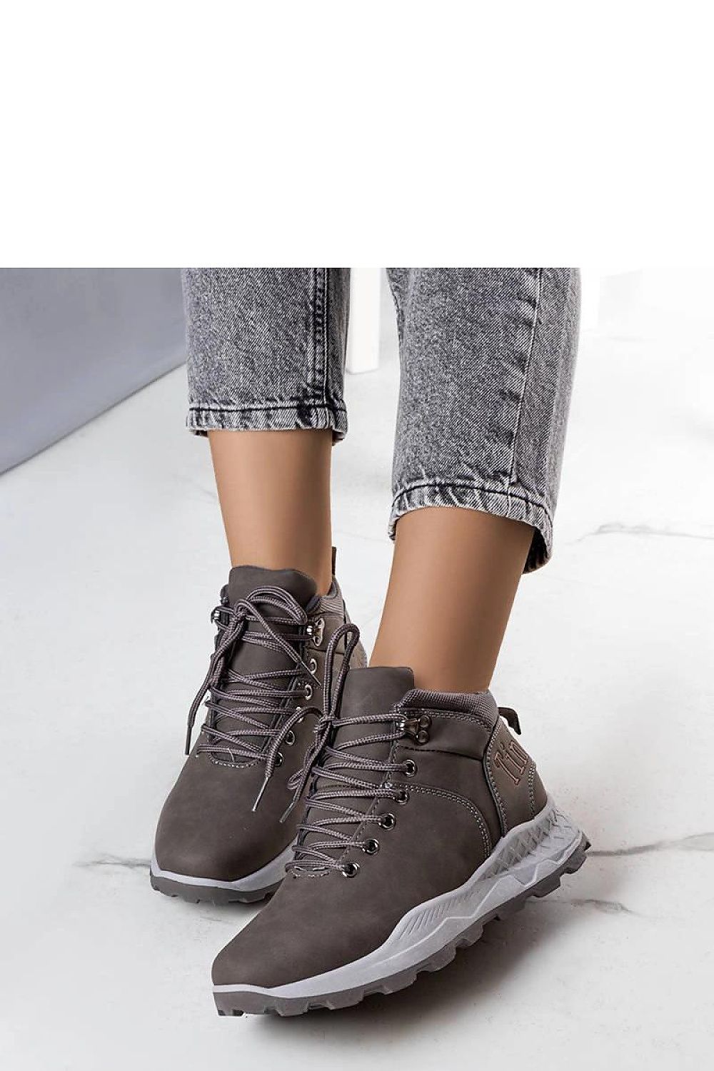   Szare ocieplane traperki damskie Adleri - Solea 