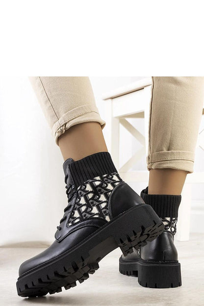   Czarne botki z elastyczną cholewką Giganti - Solea 