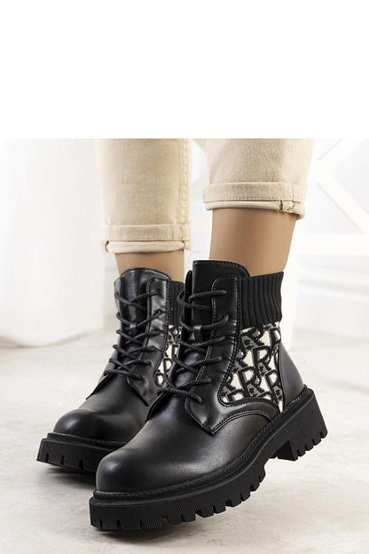   Czarne botki z elastyczną cholewką Giganti - Solea 