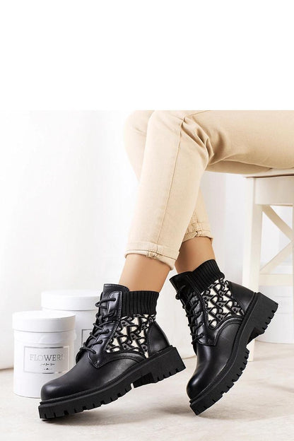   Czarne botki z elastyczną cholewką Giganti - Solea 