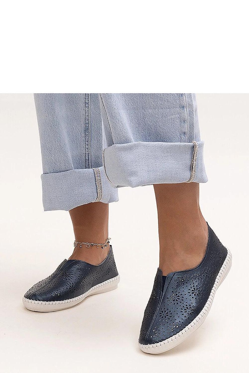   Granatowe skórzane ażurowe półbuty Bernice - Solea 