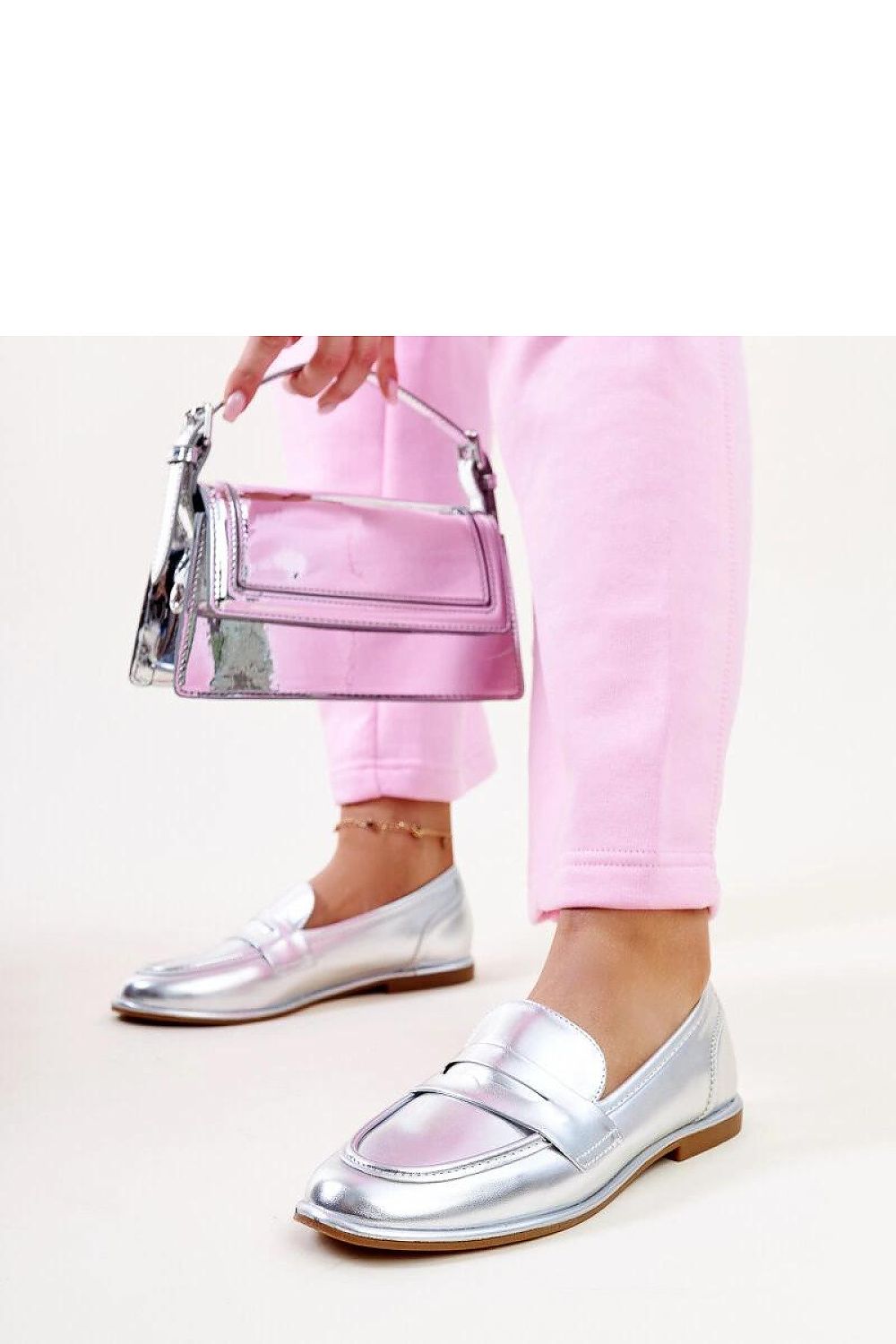   Srebrne klasyczne mokasyny Nasia - Solea 